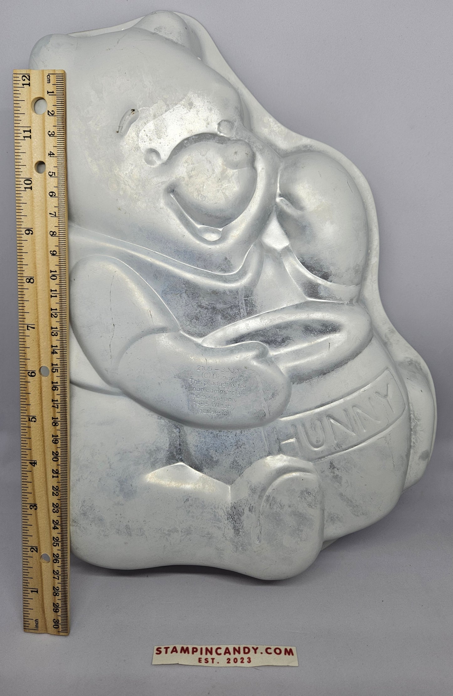 Wilton 1995 - Winnie the Pooh Cake Pan