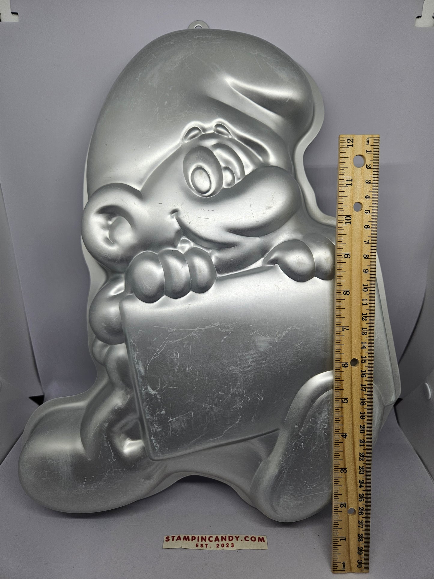 Wilton 1983 - Smurf Cake Pan