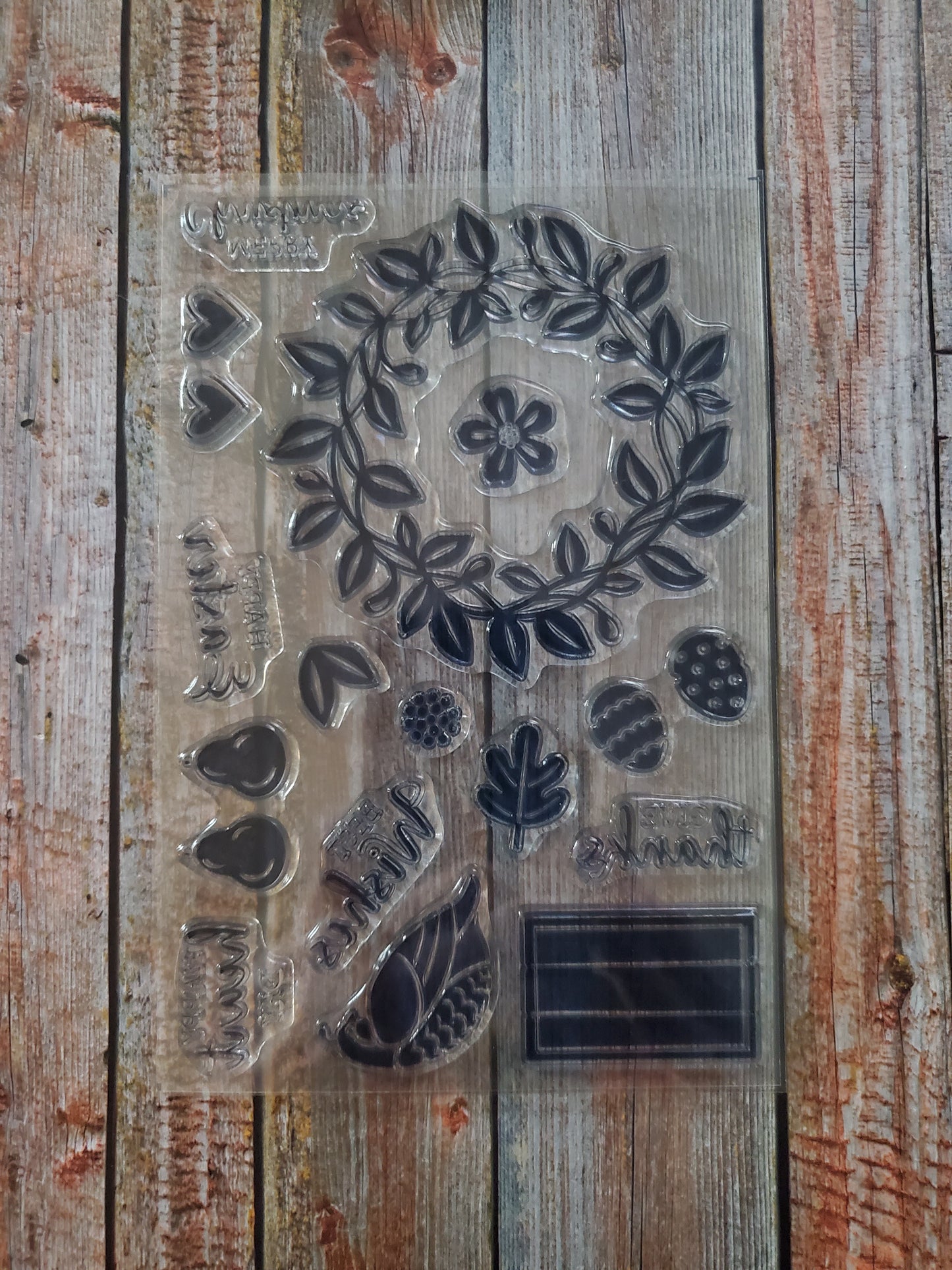 Stampin' UP! "Arrange A Wreath" Stamp Set with "Wreath Builder" Dies