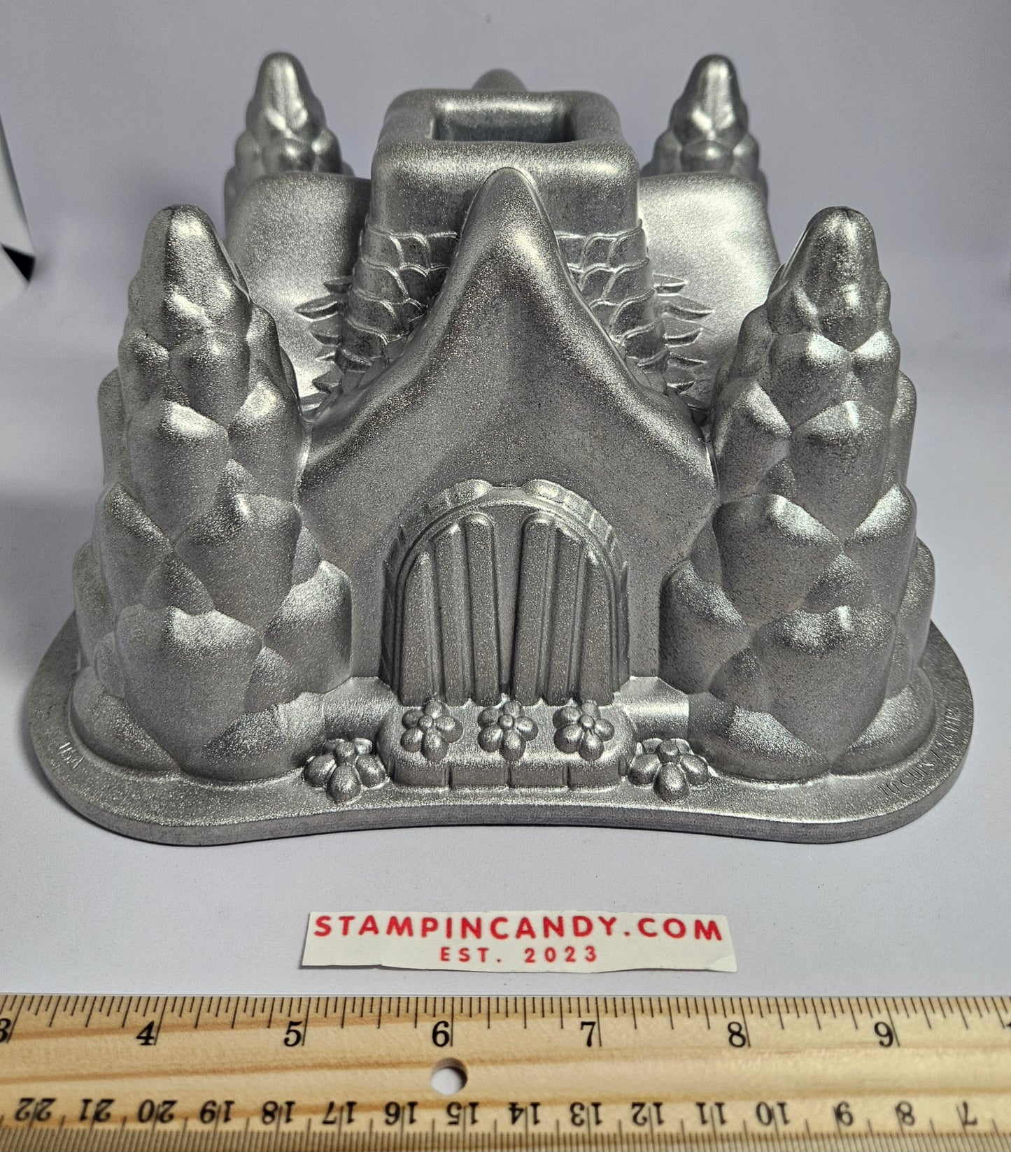 Nordic Ware - 3D Fairytale Cottage Bundt Pan