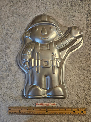 Wilton 2002 - Bob The Builder Cake Pan