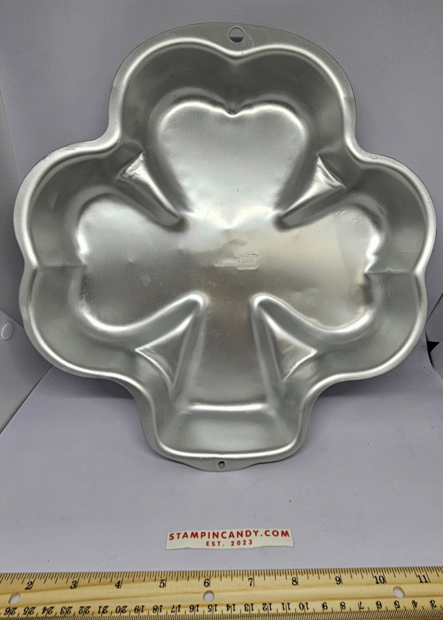 Wilton - Shamrock/Clover Cake Pan