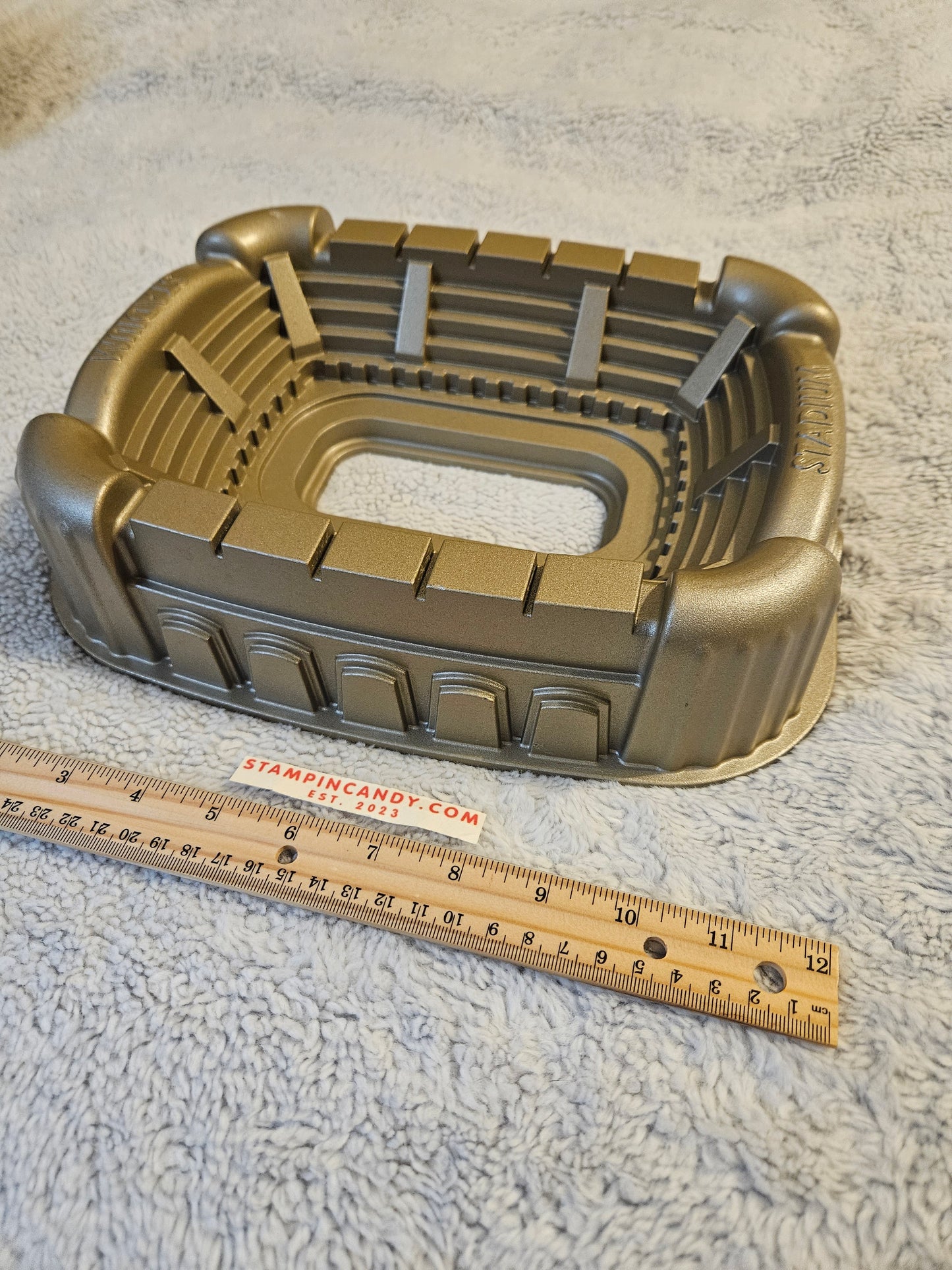 Nordic Ware - Stadium Cake Pan