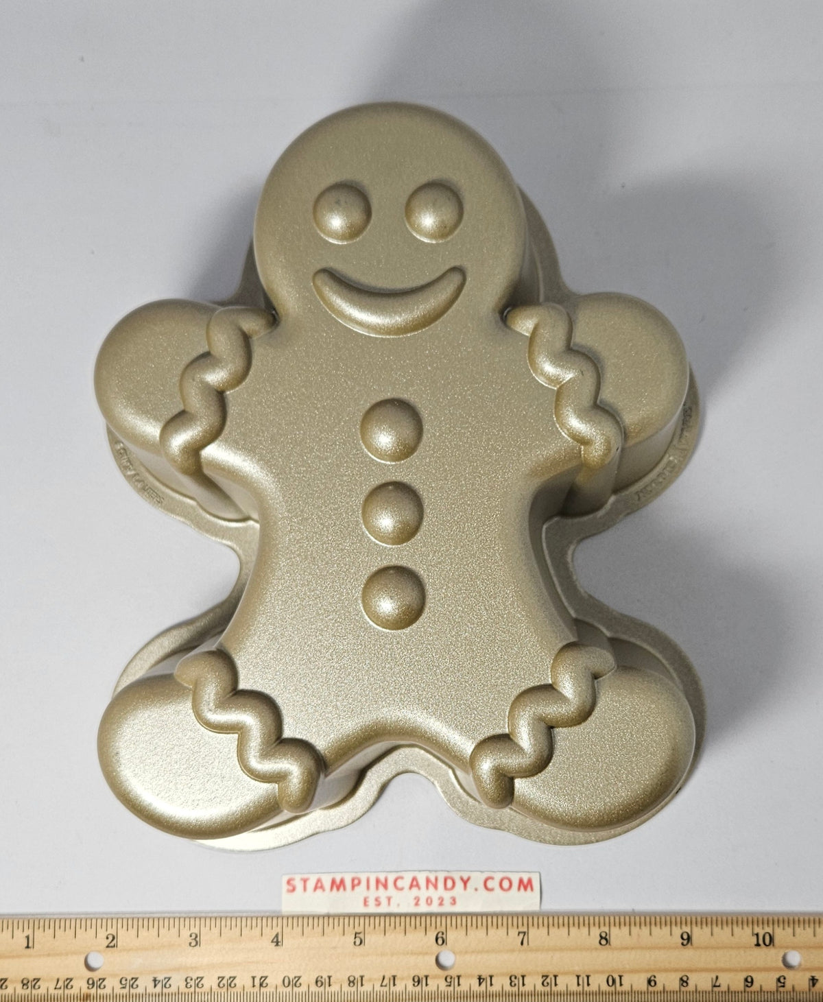 Nordic Ware - Gingerbread Pan 6 Cups
