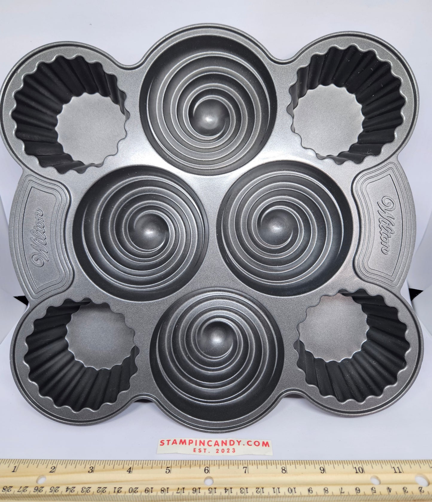 Wilton - Assemble Cupcakes - Cake Pan