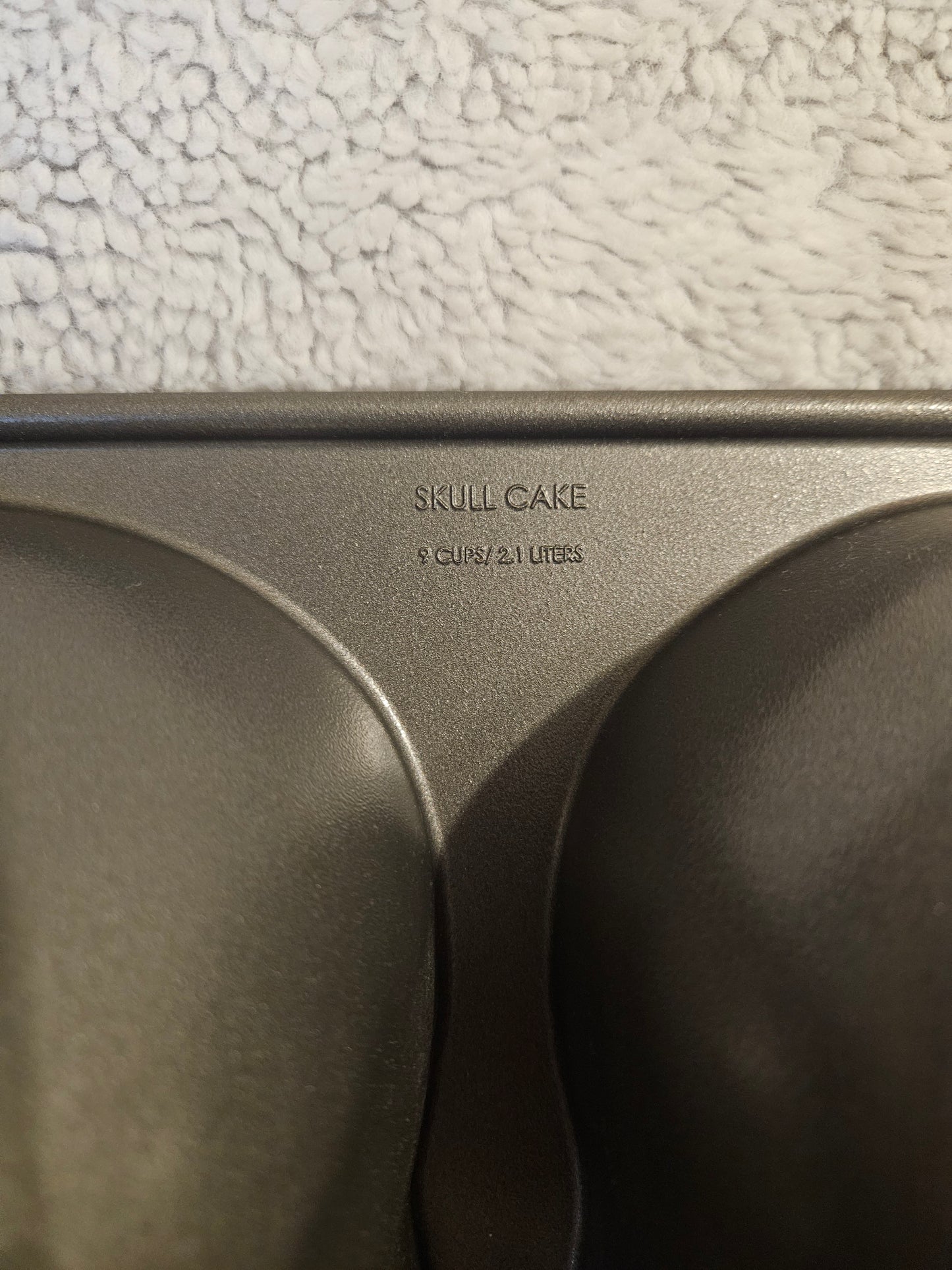 Nordic Ware - Skull Cake Pan