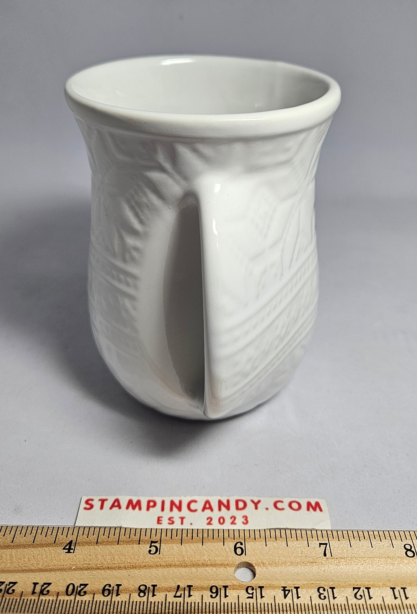 White High Relief Hand Warmer Sweater Pattern Mug