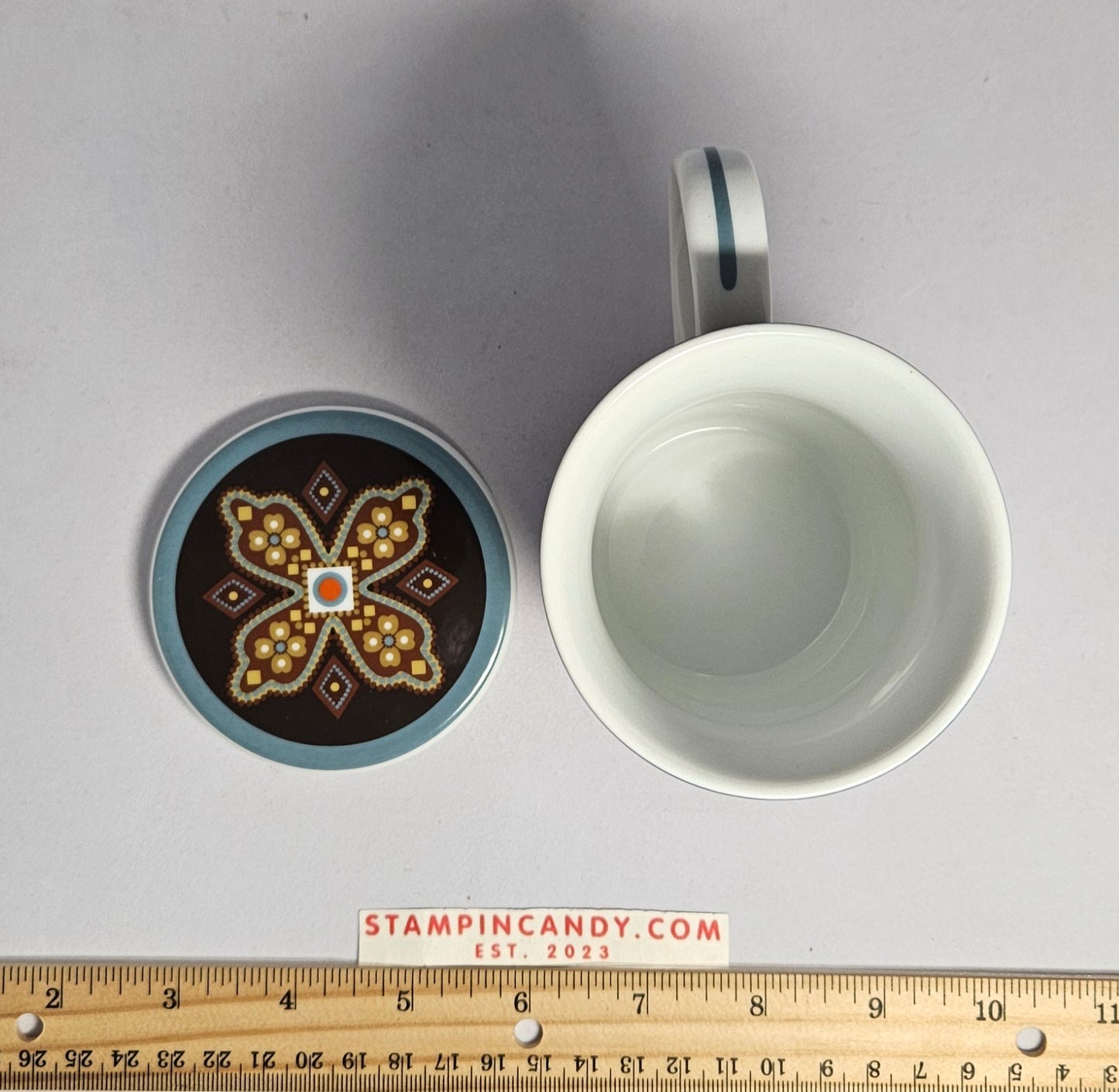 Vera Bradley - "Canyon" Pattern Lidded Mug