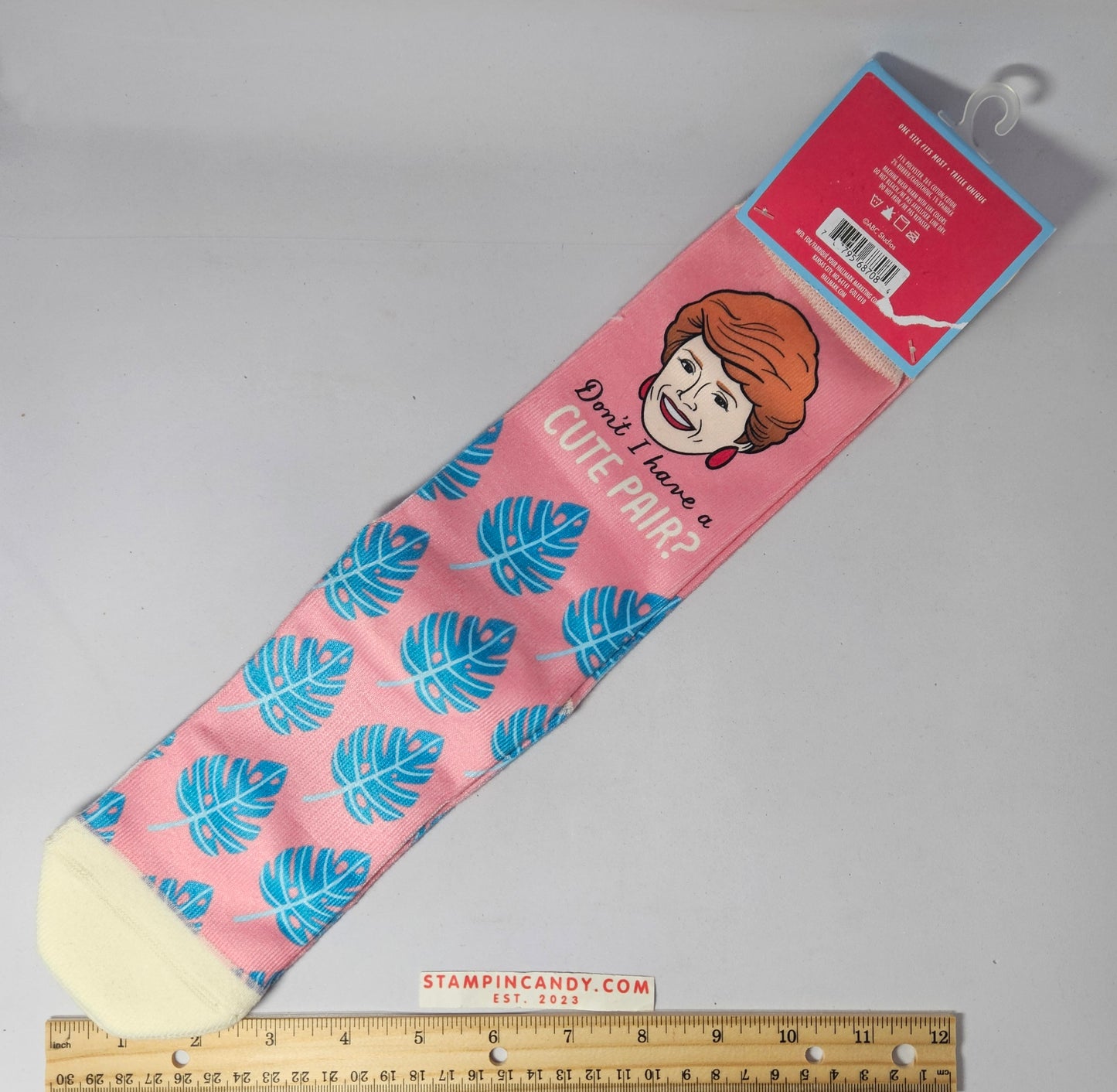 Hallmark - Golden Girls - "Don't I Have A Cute Pair" Crew Socks