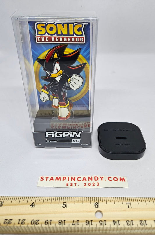 Shadow FigPin