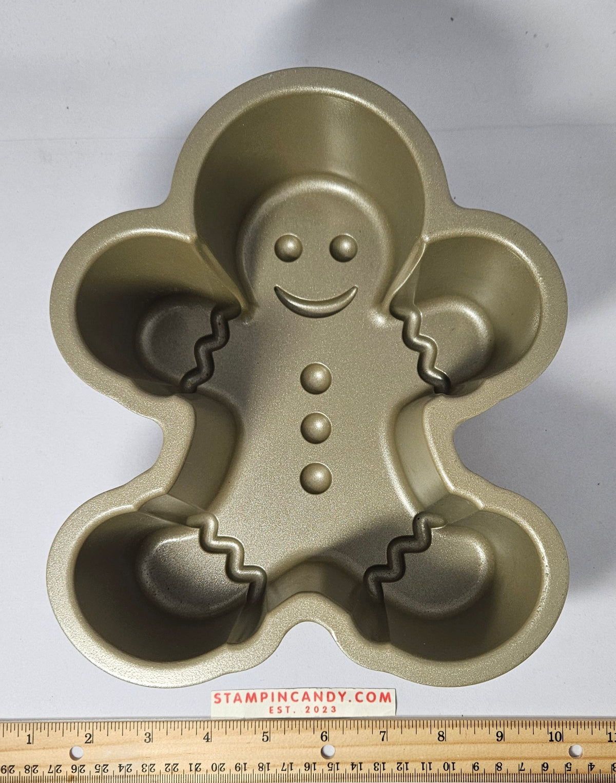 Nordic Ware - Gingerbread Pan 6 Cups