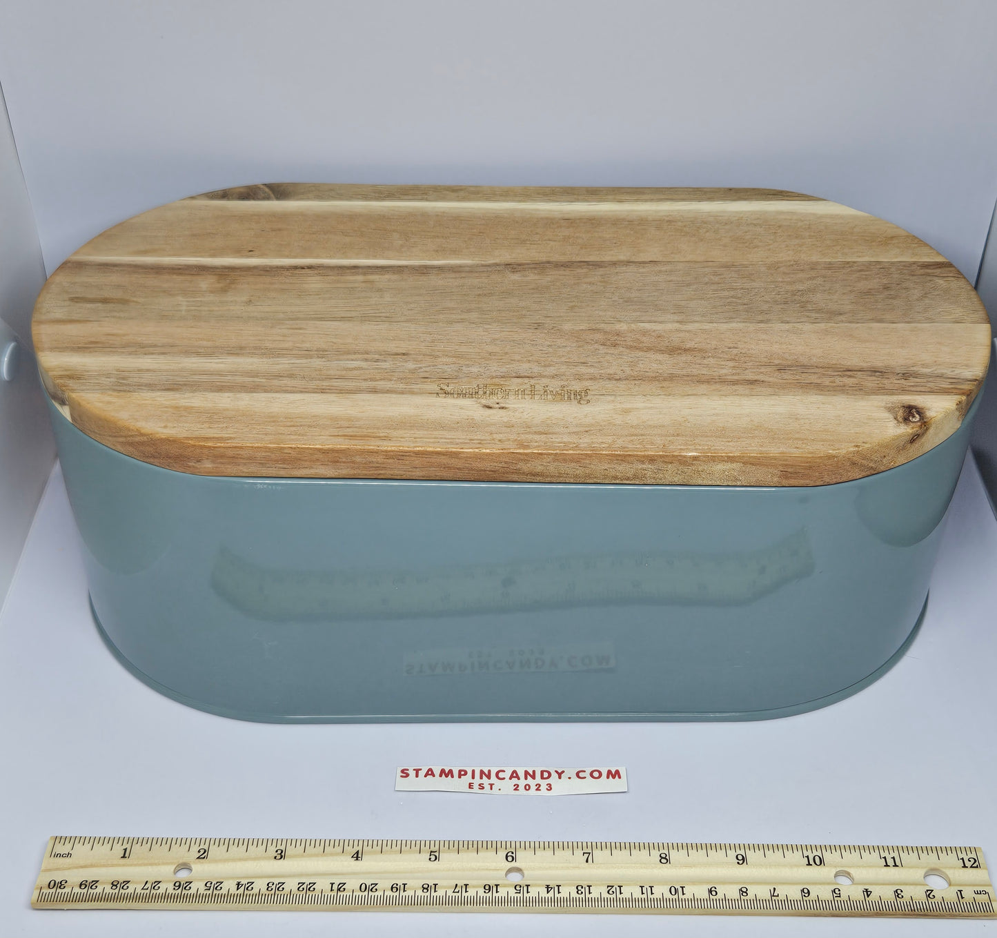 Southern Living - Bread Box Tin *DAMAGED LID*