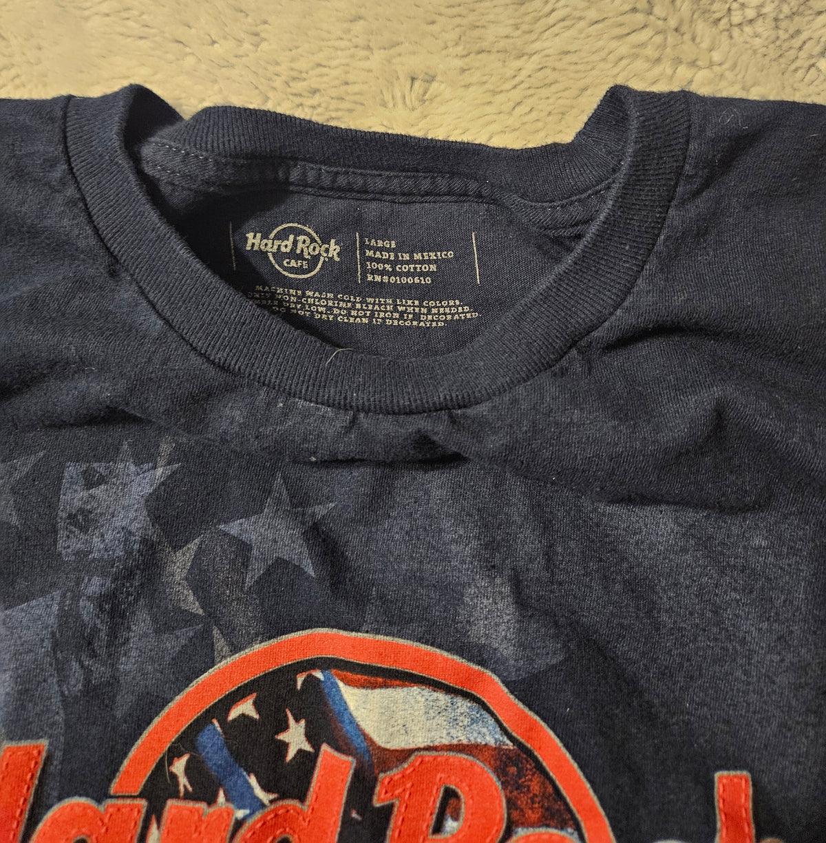 The Hard Rock Cafe - Nashville Tenn. - Large T-Shirt