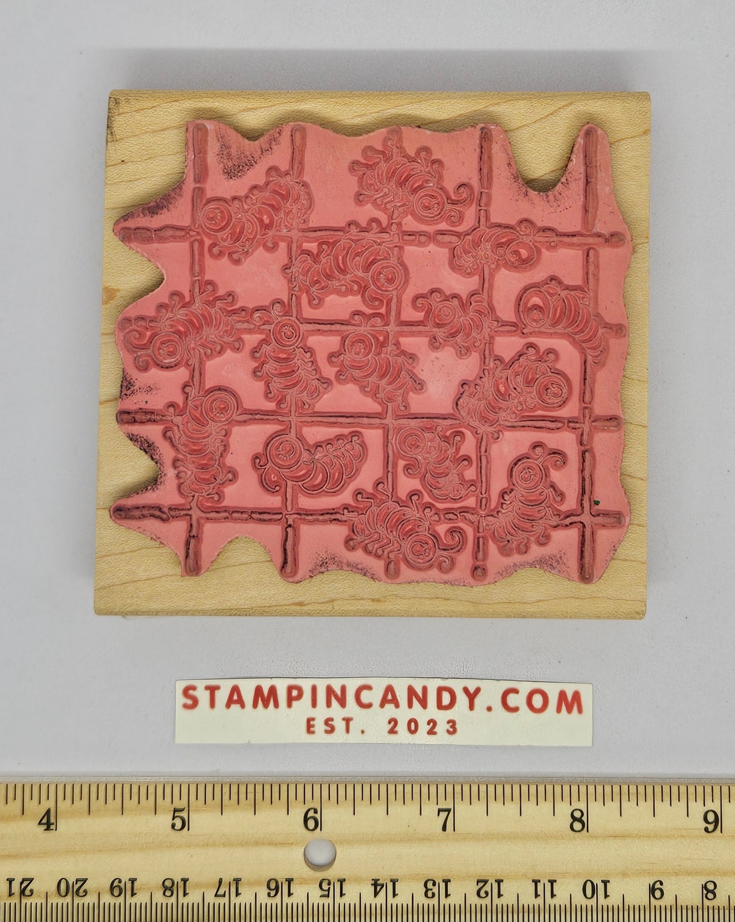 Caterpillar Grid Background Stamp - Stampassions H-3227