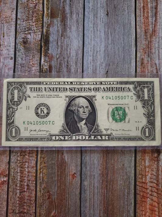 Fancy Serial Number $1 - "L 04105007 C"