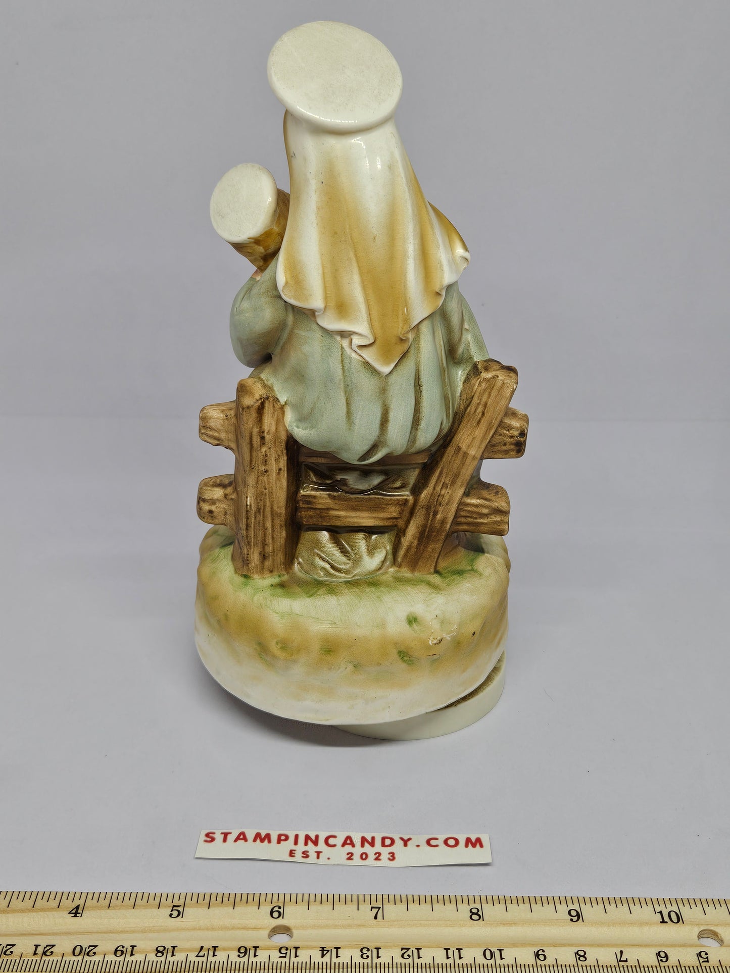 Josef Original - Mary & Baby Jesus Music Box (Rotates as it plays)