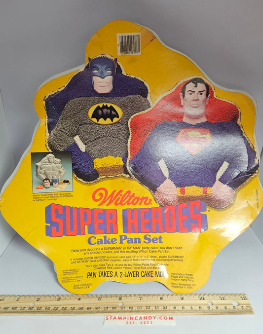 Wilton - Superman/Batman Cake Pan