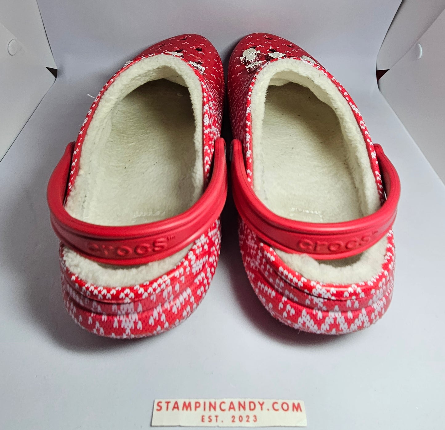 Red/White Christmas Sherpa-Lined Charm Clogs - Size M13