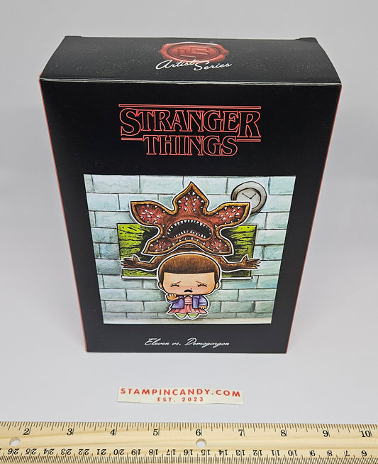 Lootcrate - Stranger Things - Eleven vs Demogorgon