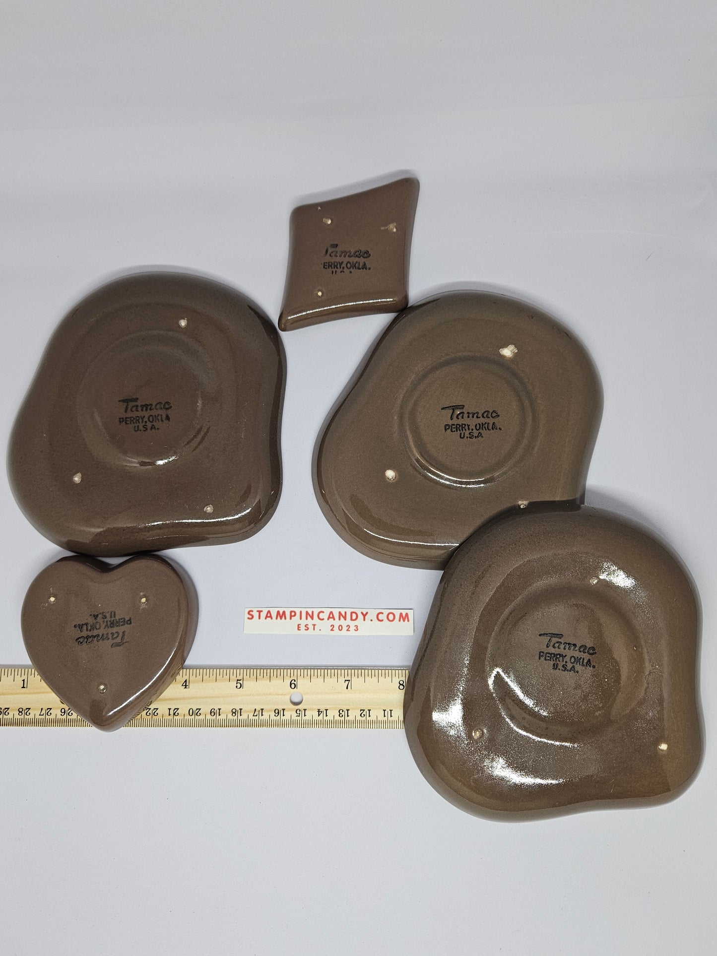 Tamac - Perry Oklahoma - Frosty Fudge Spotted Pottery 5 Piece Set