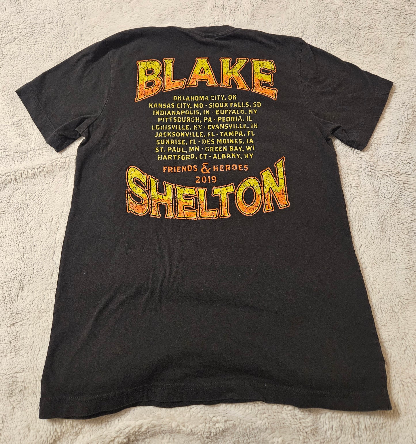 Blake Shelton - 2019 Friends and Heros Tour - Medium T-Shirt