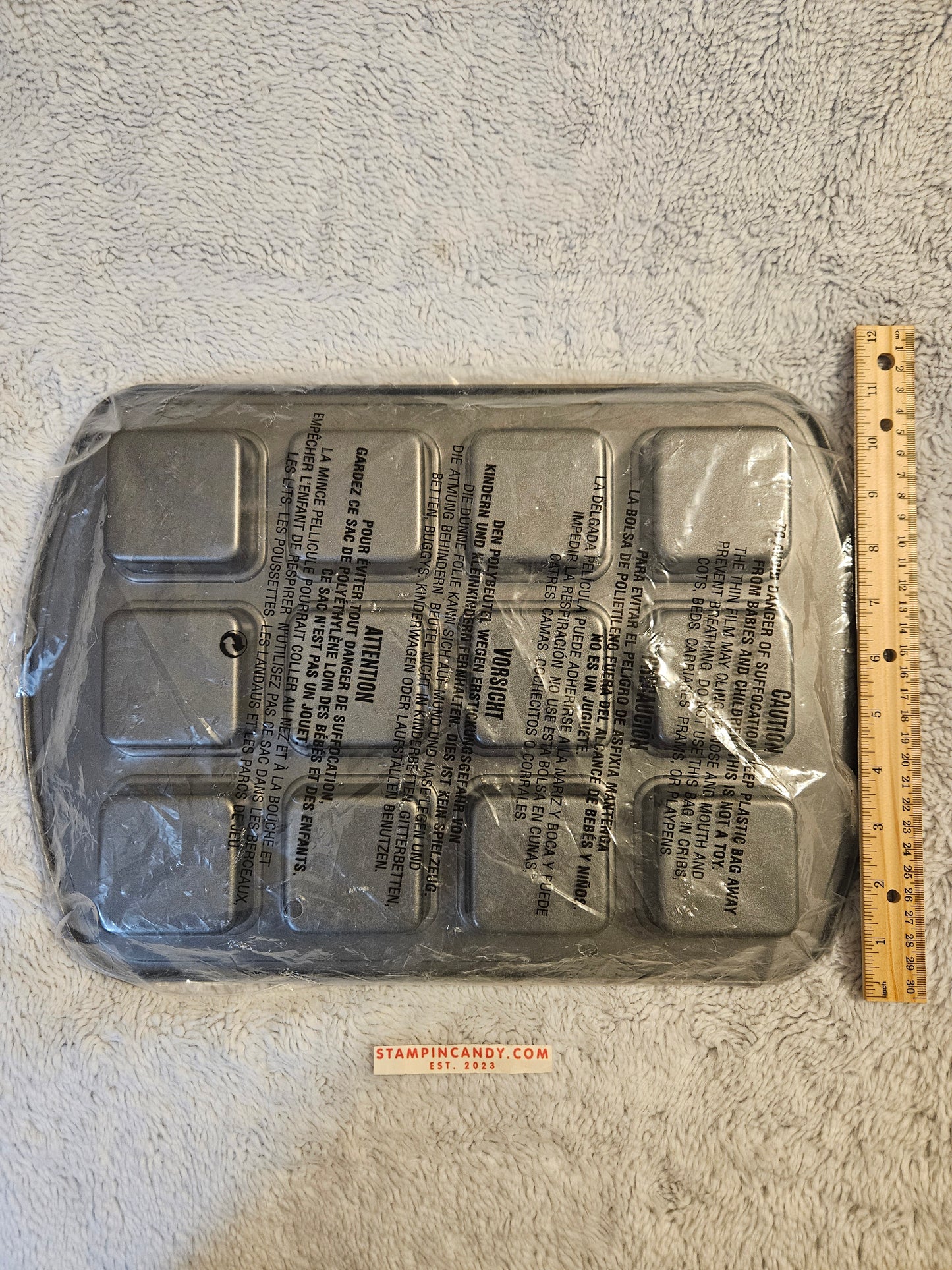Pampered Chef - *UNOPENED* Brownie Pan 12 Squares