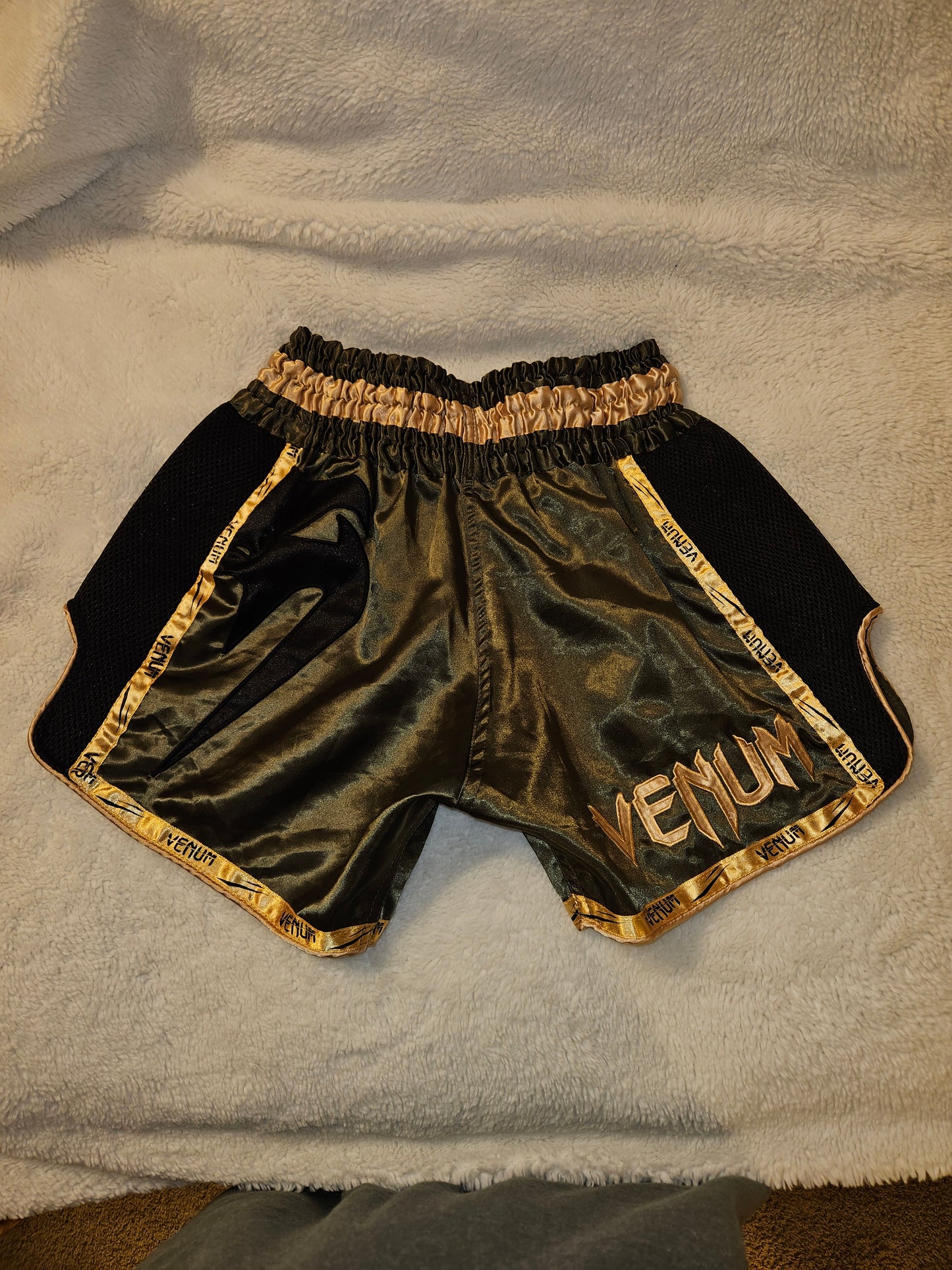 Venum - Muay Thai Fighter Shorts (Medium)