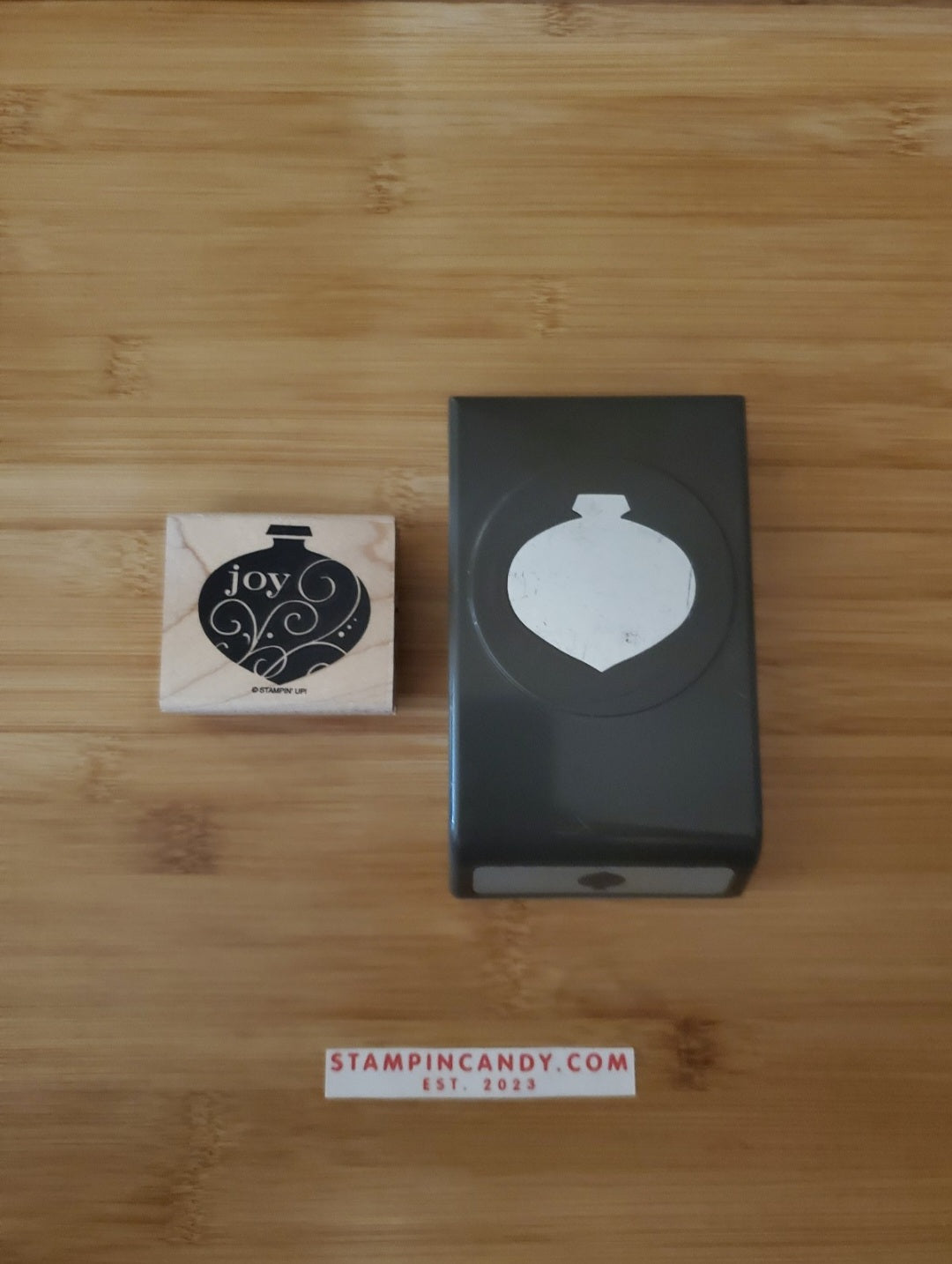 Stampin' UP! "Extra Large Ornament" Punch with Bonus "Joy" Stamp