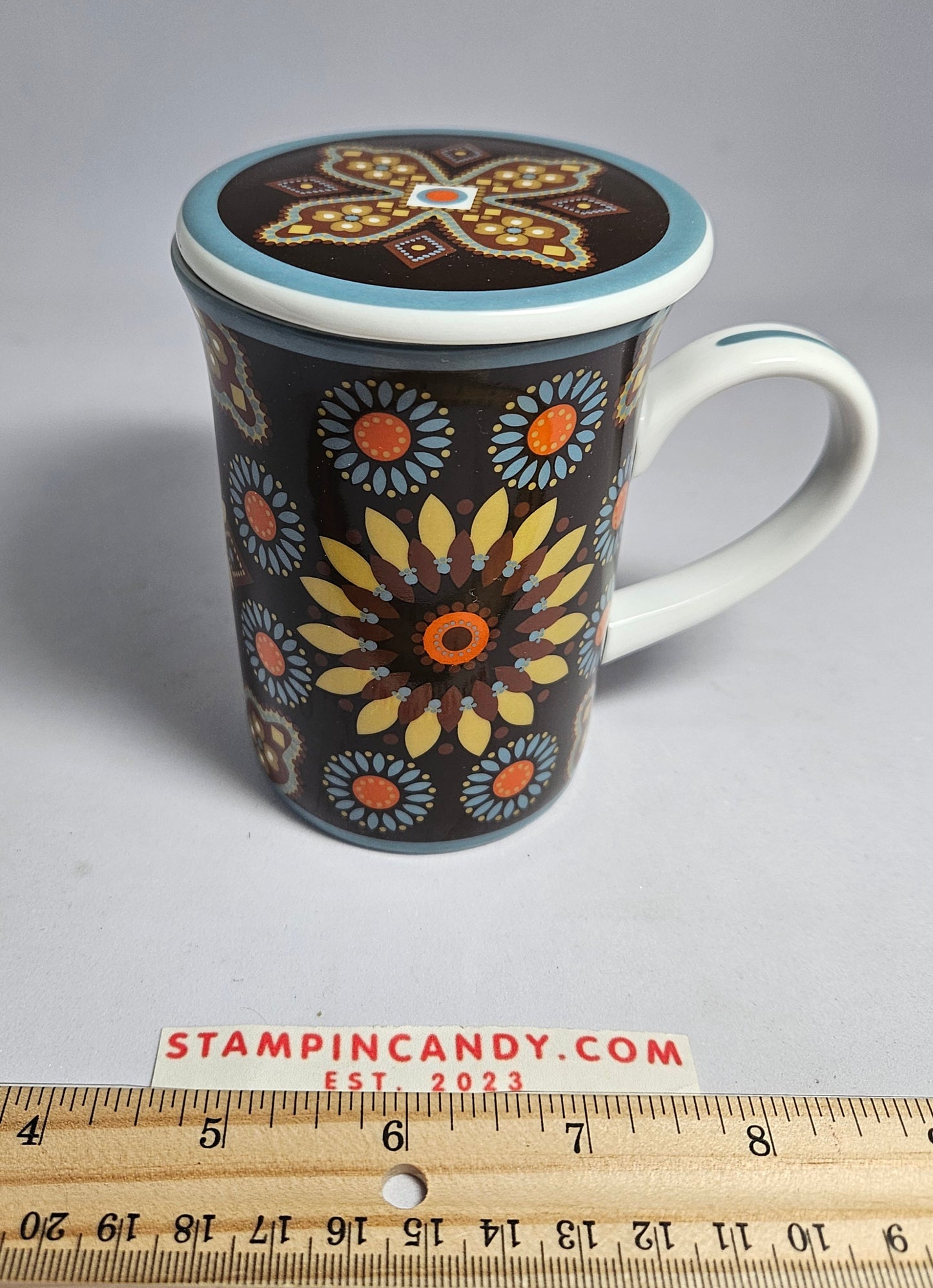 Vera Bradley - "Canyon" Pattern Lidded Mug