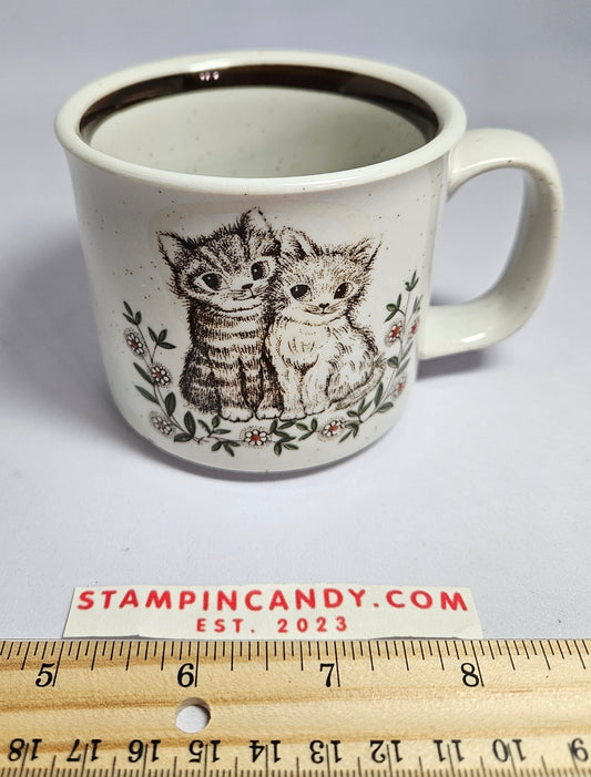 2 Kittens Snuggling in Flowers Mug