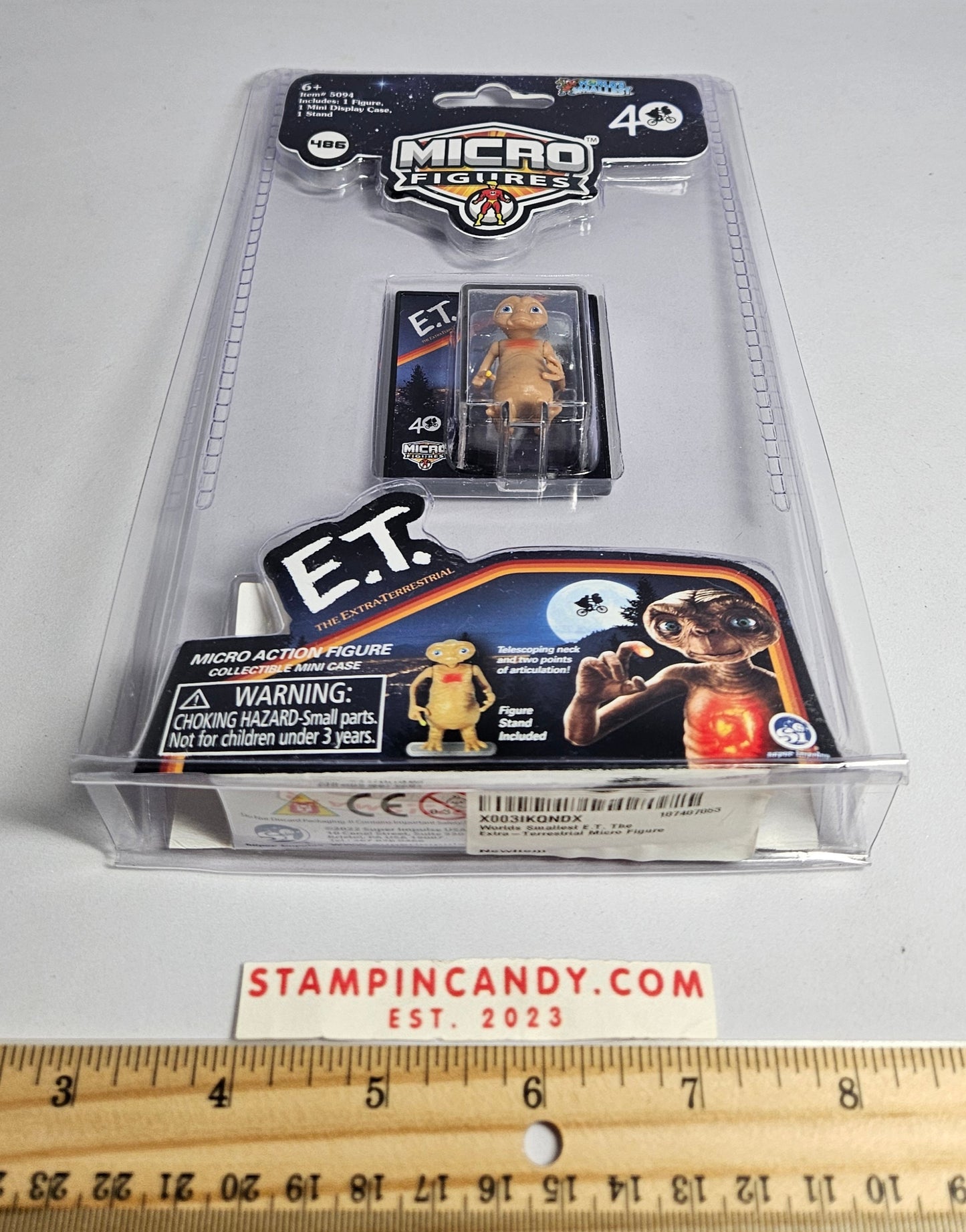 E.T. Micro Figure - 40th Anniversary Collectible